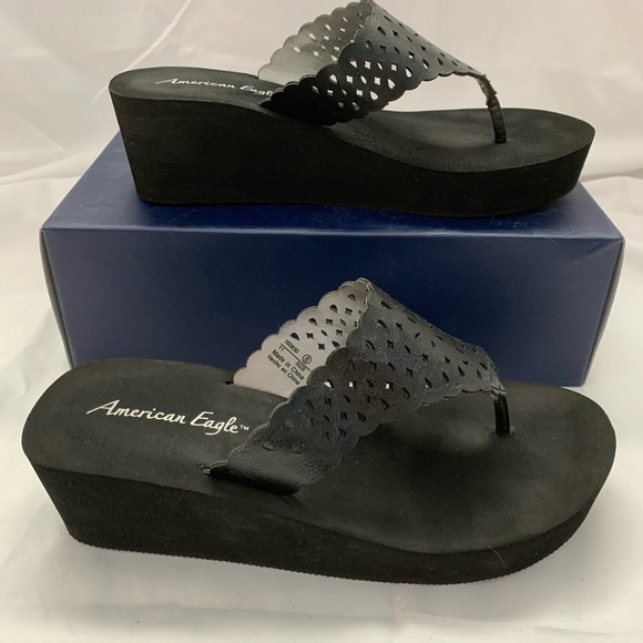 American Eagle Black Platform Thong - Picture 3 of 5